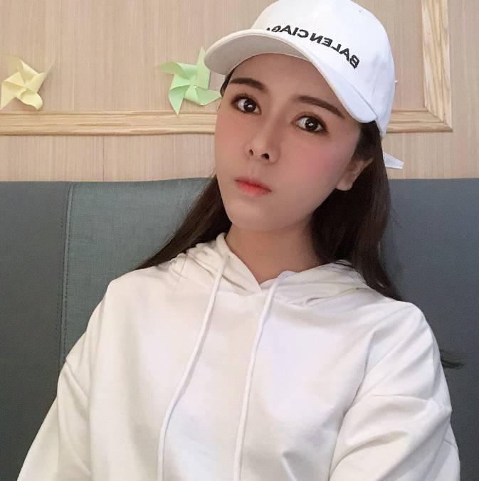 性价比超高的妹子